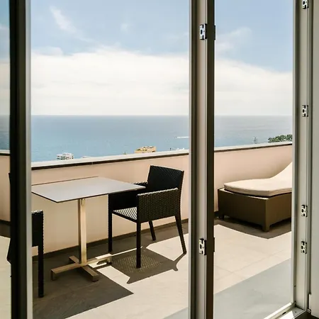 Cleoma With Pool And Sea View Apartment Beausoleil